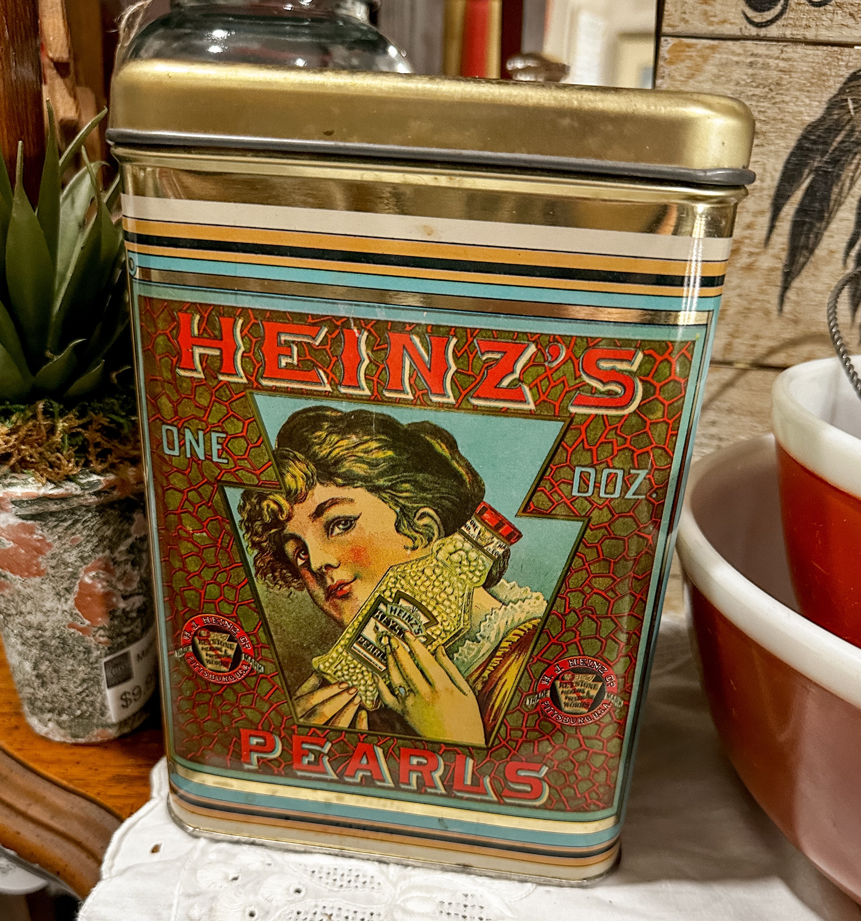 1960’s Heinz Pickling Pearls Tin Made by Cheinco of New Jersey J&CO