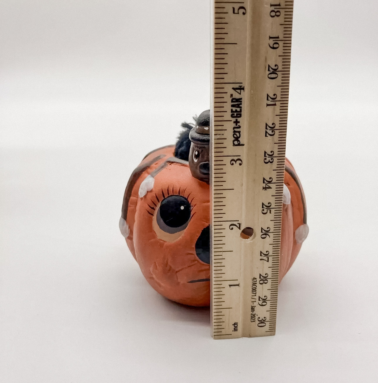 Vintage Scary Spider Pumpkin 1995 porcelain figurine. New/Old Stock with original box.