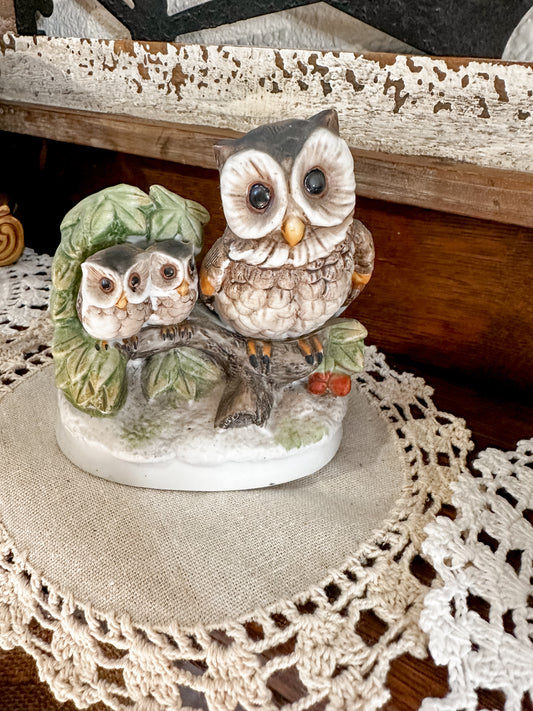 Vintage Homco Owl w/babies porcelain figurine