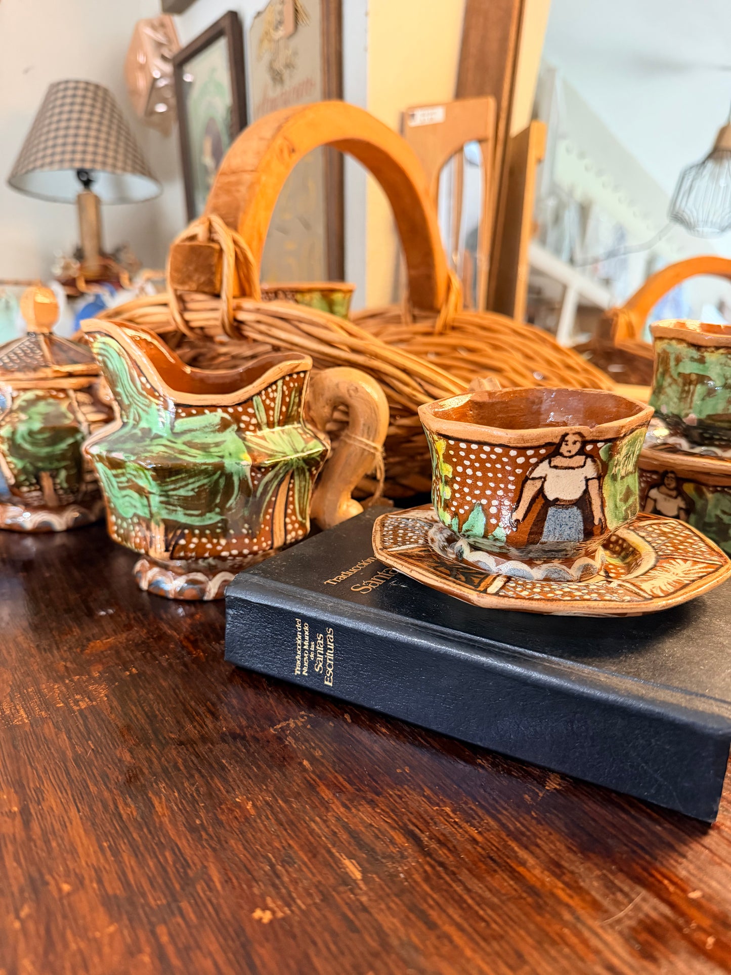 Rare Vintage Handmade Mexican Pottery Set