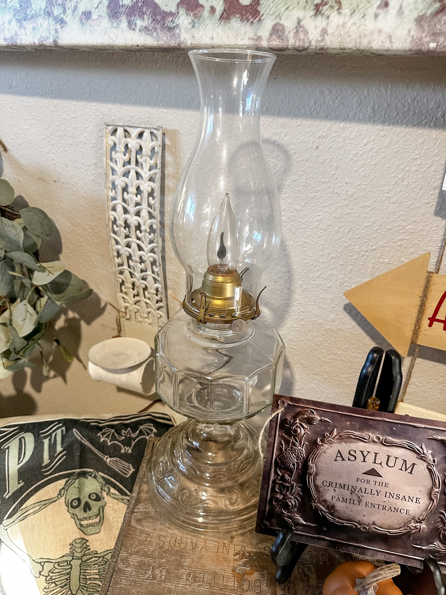 Vintage Oil Lamp, turned into an electric powered lamp