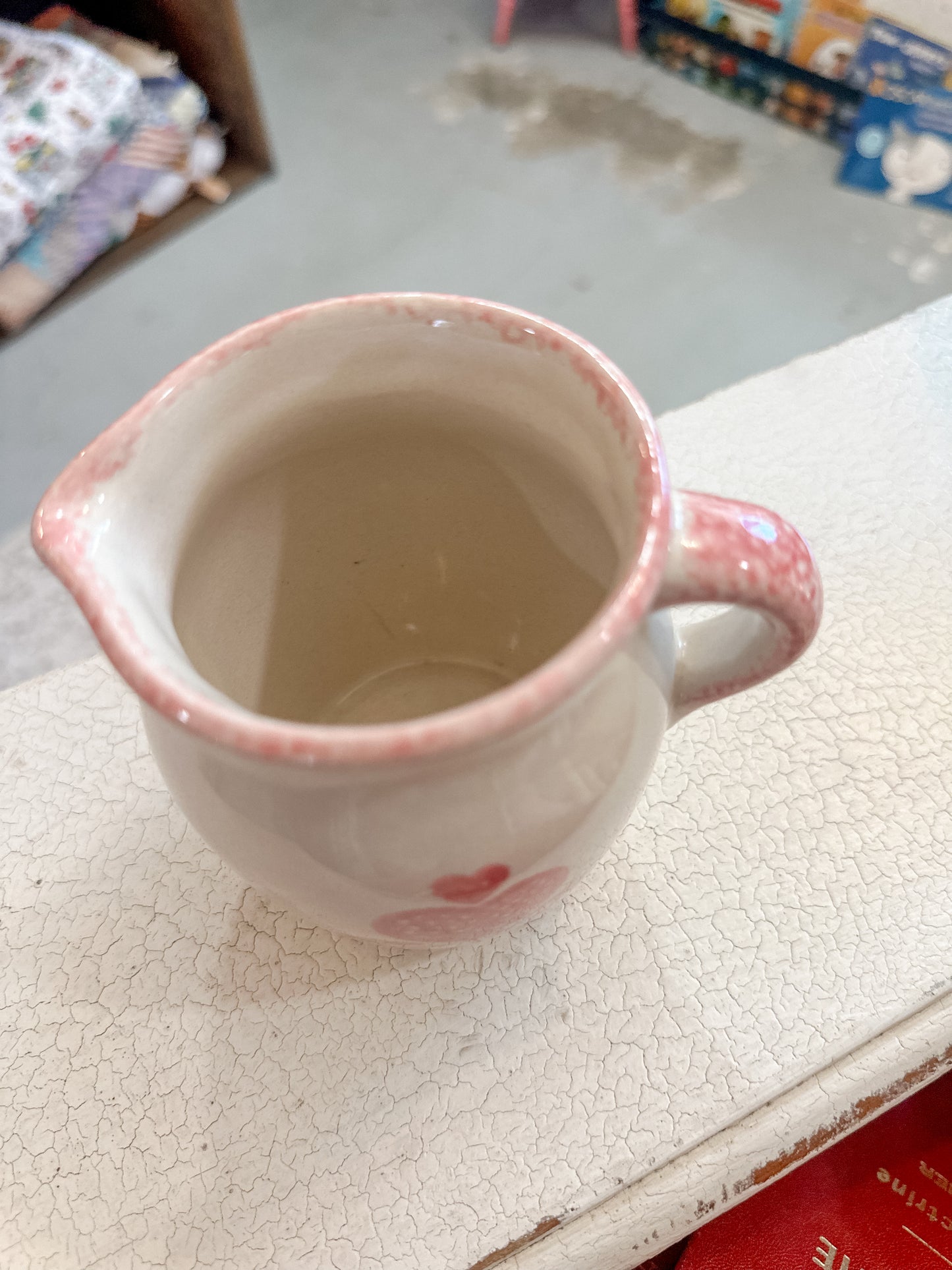 1990’s Grandmacore small pink heart spongeware pitchers