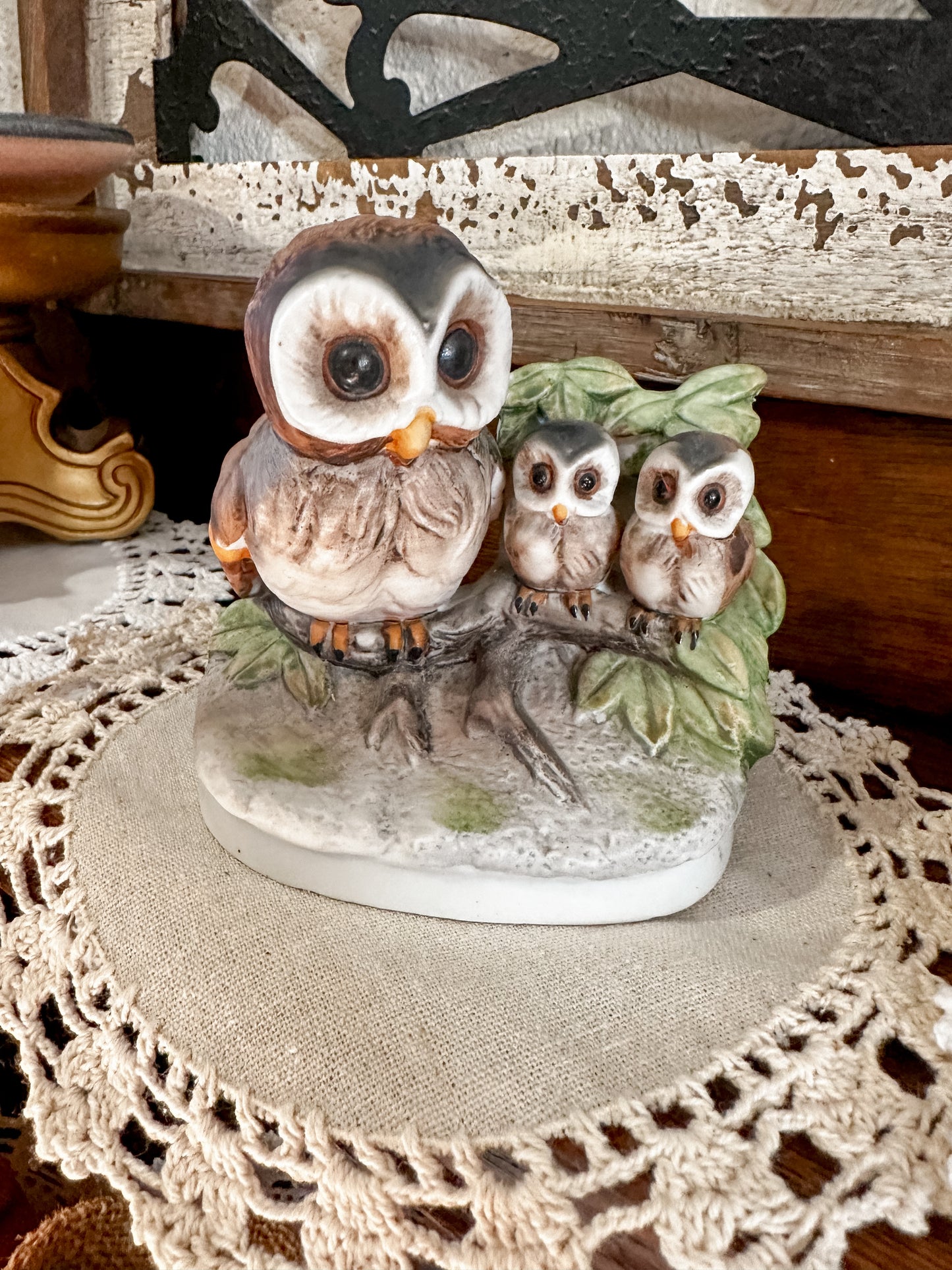 Vintage Homco Owl w/babies porcelain figurine