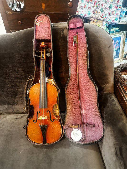 Small Antique Violin Gorgeous for styling!